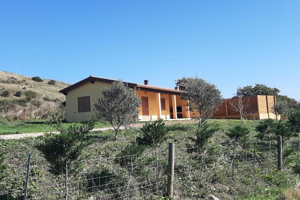 Villa Marci Con Piscina Privata A Nulvi Luaran gambar