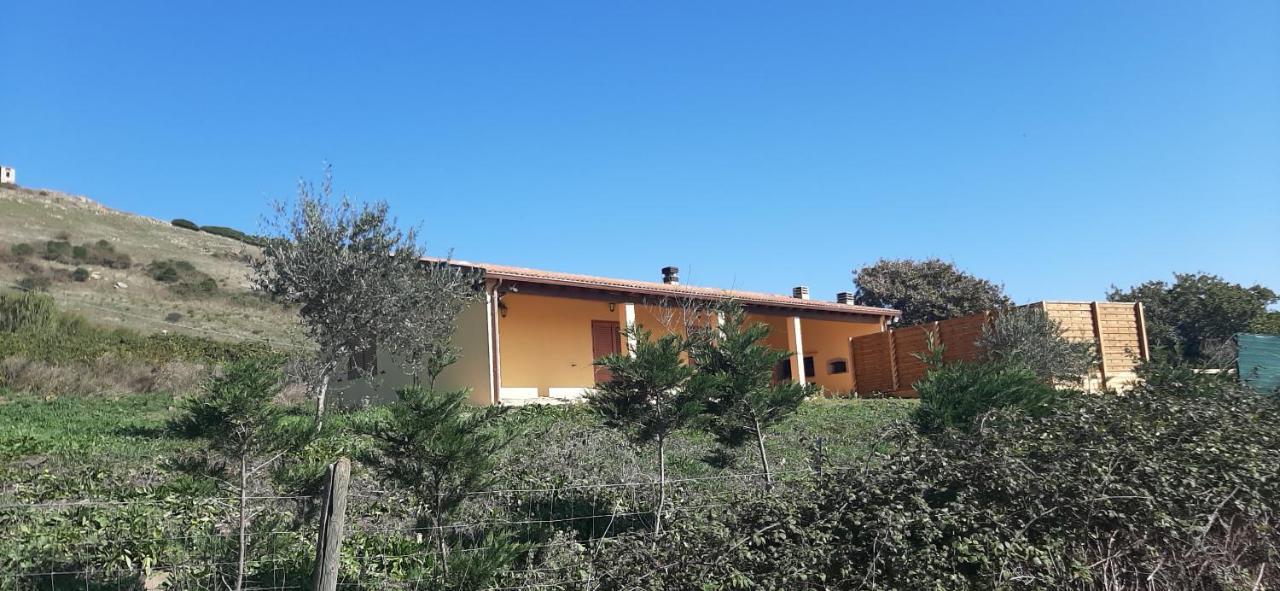 Villa Marci Con Piscina Privata A Nulvi Luaran gambar